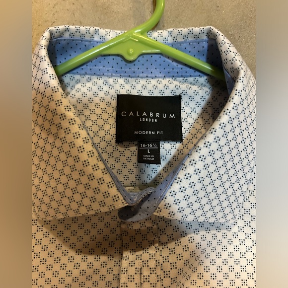 Calabrum Dress Shirt - Picture 4 of 7